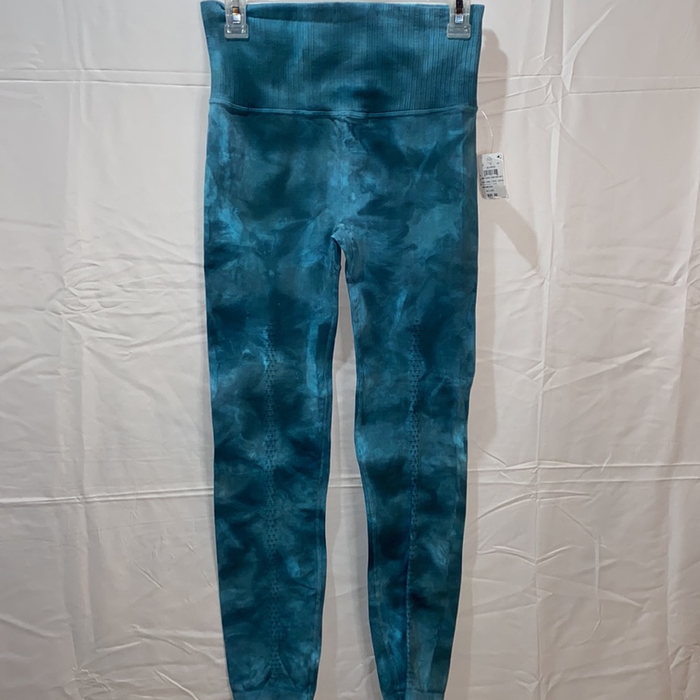 NWT!! Free People Good Karma Tie Dye Leggings Medium Large - Picture 10 of 15